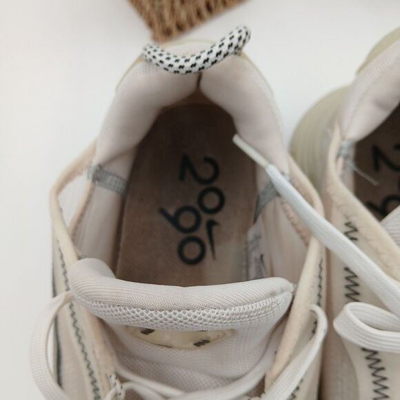 NIKE AIR MAX 2090 Women’s Running Shoes White Sz. 9 - Picture 8 of 9